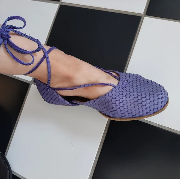 Sandals - Picture 7 of 9